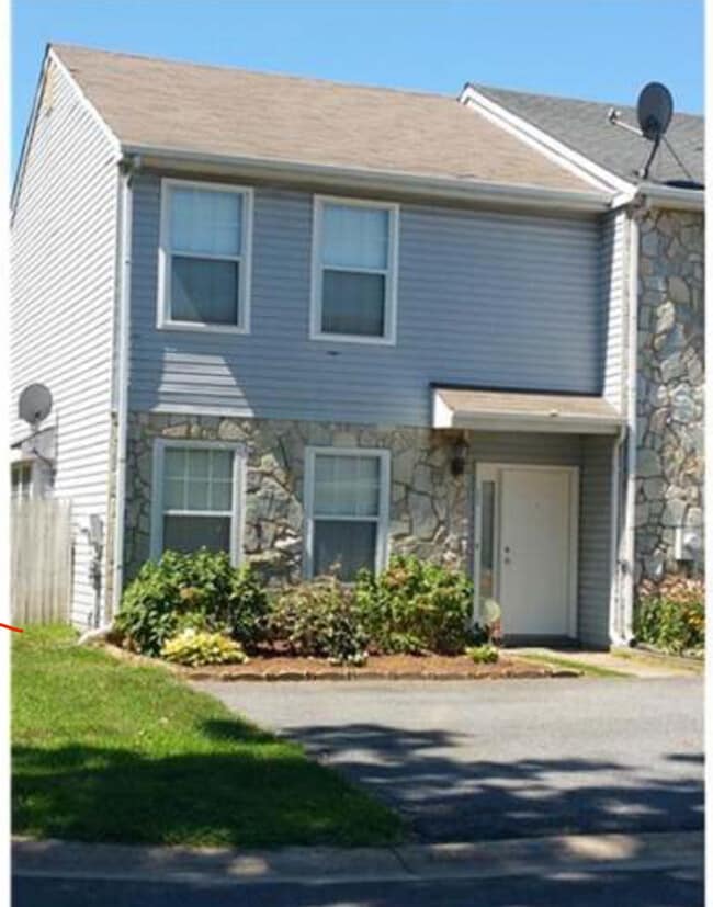 property at 11 Von Steuben Ct