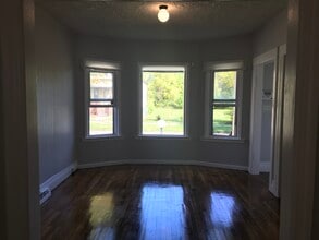 5055 Fischer St in Detroit, MI - Building Photo - Building Photo