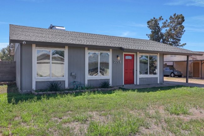 2701 E Villa Rita Dr in Phoenix, AZ - Building Photo - Building Photo