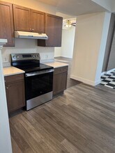 832 Wealthy St SE in Grand Rapids, MI - Building Photo - Building Photo