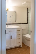 400 Niagara St in Victoria, BC - Building Photo - Building Photo