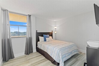 1850 Homewood Blvd in Delray Beach, FL - Foto de edificio - Building Photo