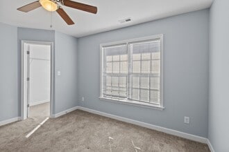 1533 Pine Brook Ct in Greenville, NC - Building Photo - Building Photo