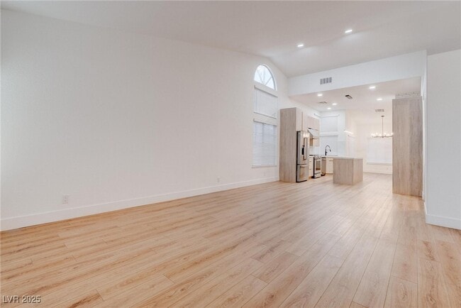 8608 Highacre Dr in Las Vegas, NV - Building Photo - Building Photo