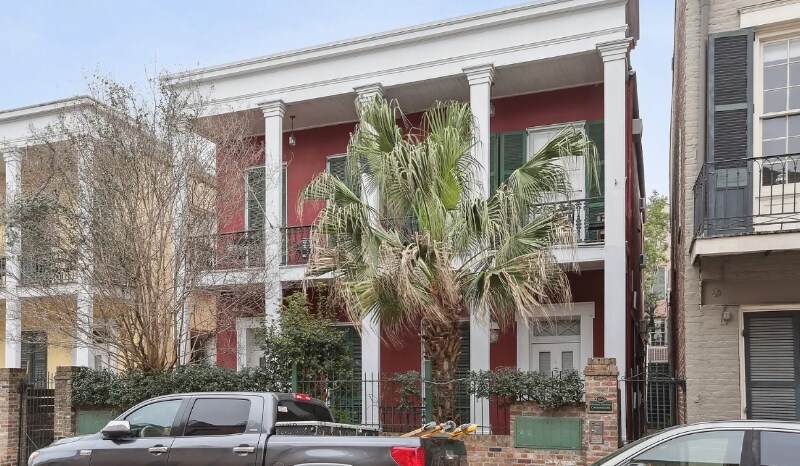1204 Chartres St in New Orleans, LA - Building Photo