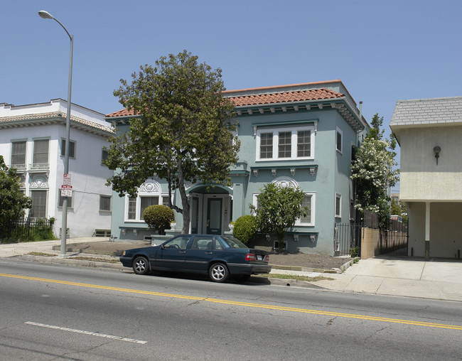 616 N Wilton Pl in Los Angeles, CA - Building Photo - Building Photo