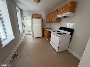 1026 Bennett St in Wilmington, DE - Building Photo - Building Photo