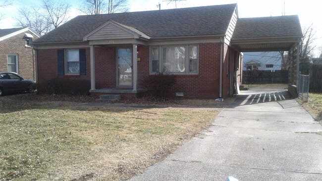 property at 612 Suffolk Dr