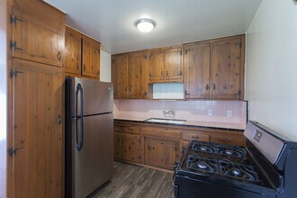 4447 Mentone St in San Diego, CA - Building Photo - Building Photo