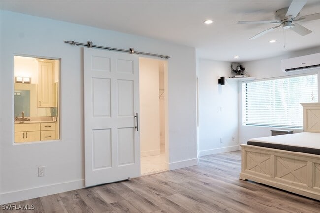 property at 14562 Riverside Dr