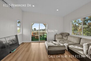 6126 Pembroke Dr in San Diego, CA - Building Photo