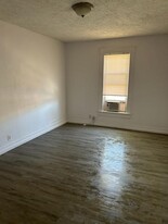 1102 Edith Blvd SE in Albuquerque, NM - Building Photo
