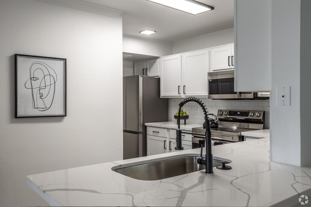1500 Brundage Dr in Houston, TX - Building Photo