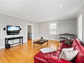 174 Middlesex Ave in Medford, MA - Foto de edificio - Building Photo