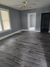 2404 W Howett St in Peoria, IL - Building Photo - Building Photo