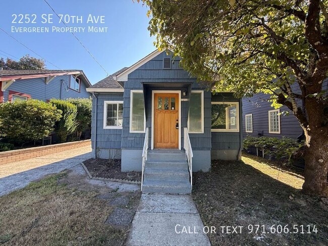 property at 2252 SE 70th Ave