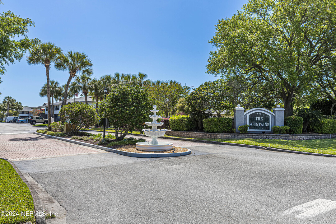 695 A1A N in Ponte Vedra Beach, FL - Building Photo