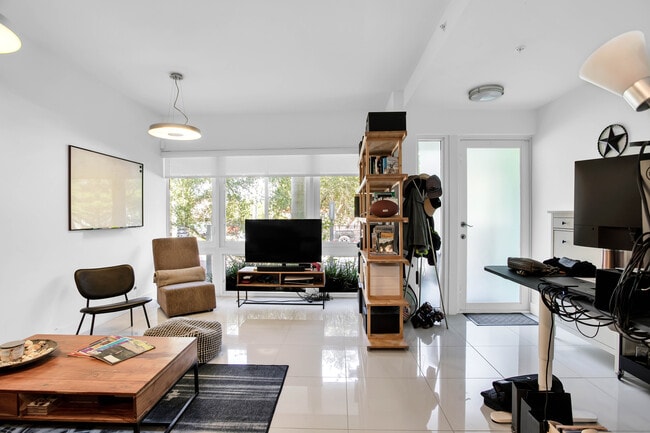 property at 87 N Shore Dr