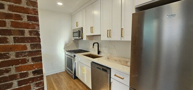 178 Winthrop Rd in Brookline, MA - Building Photo - Building Photo
