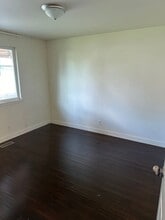 1215 Laurel Court in Sweet Home, OR - Building Photo - Building Photo