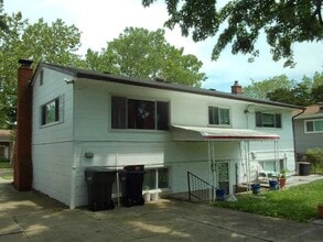 2528 Koper Dr in Sterling Heights, MI - Building Photo - Building Photo