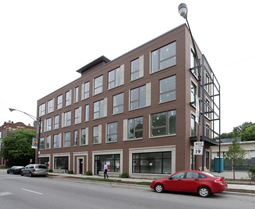 Irving Lofts in Chicago, IL - Foto de edificio