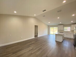 12738 SW 64th Cir in Ocala, FL - Building Photo - Building Photo