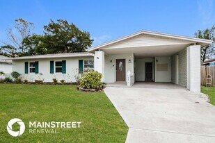 2243 Austin Ave in Deltona, FL - Building Photo