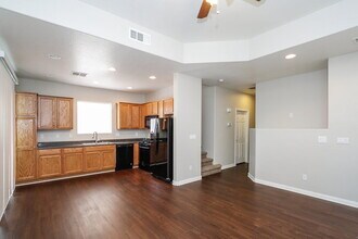 6523 N Goldfield St in North Las Vegas, NV - Building Photo - Building Photo