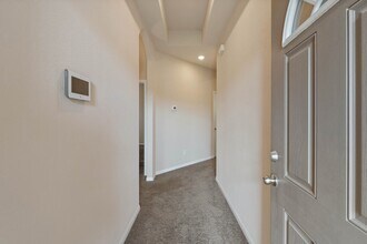 11053 Patriot Ct in Cleveland, TX - Foto de edificio - Building Photo