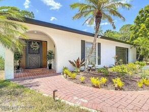 525 15th St SW in Naples, FL - Building Photo - Building Photo