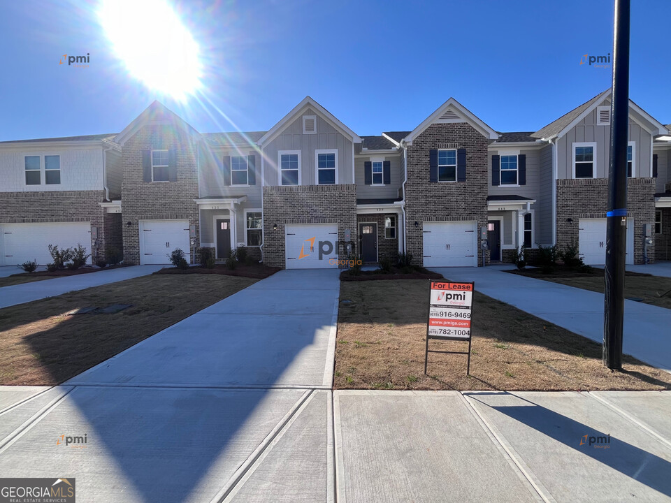 439 Payne Dr in Mcdonough, GA - Building Photo