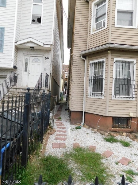 60 Wakeman Ave in Newark, NJ - Building Photo - Building Photo