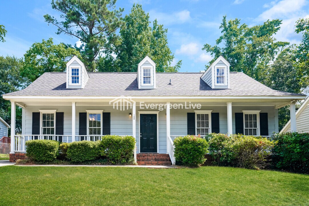 108 Gales River Rd in Irmo, SC - Foto de edificio