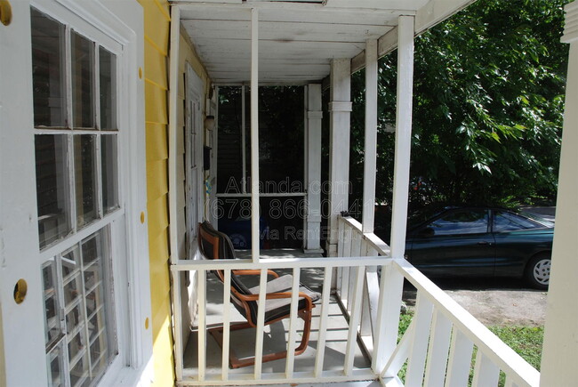 70 Chester Ave SE in Atlanta, GA - Building Photo - Building Photo