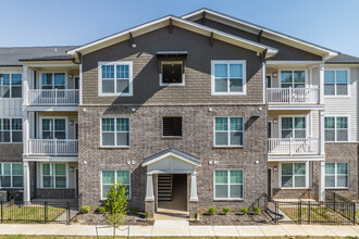 City Place at Germantown Apartments in Memphis, TN - Building Photo - Building Photo