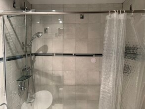 8 Juniper St, Unit 16## in Brookline, MA - Building Photo - Building Photo