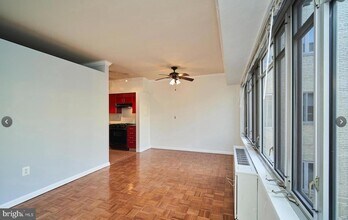 1711 Massachusetts Ave NW, Unit 623 in Washington, DC - Foto de edificio - Building Photo