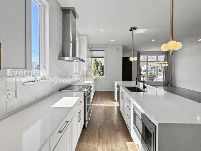 1011 Garfield St in Nashville, TN - Building Photo - Building Photo