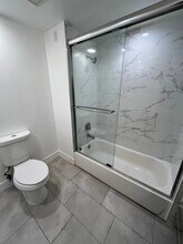 4364 McLaughlin Ave, Unit 302 in Los Angeles, CA - Building Photo - Building Photo