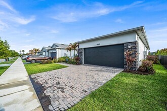 9060 Remy Ln in Port St. Lucie, FL - Building Photo - Building Photo