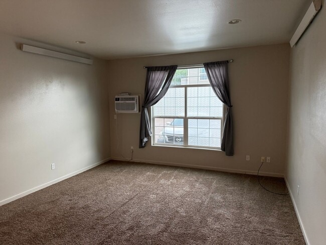 property at 1930 Monte Vista Dr