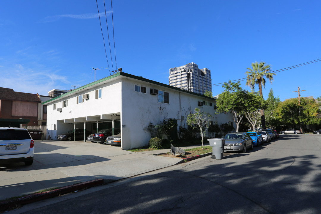 918 N Louise St in Glendale, CA - Building Photo