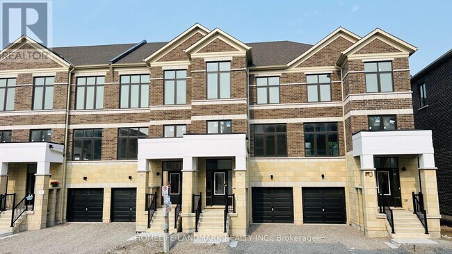 16 George Bales Ln in Richmond Hill, ON - Building Photo - Building Photo