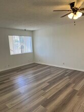 1406 N Serrano Ave, Unit 104 in Los Angeles, CA - Building Photo - Building Photo