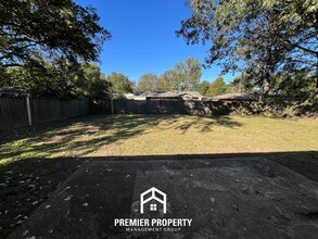 1508 E Raines Rd in Memphis, TN - Building Photo - Building Photo