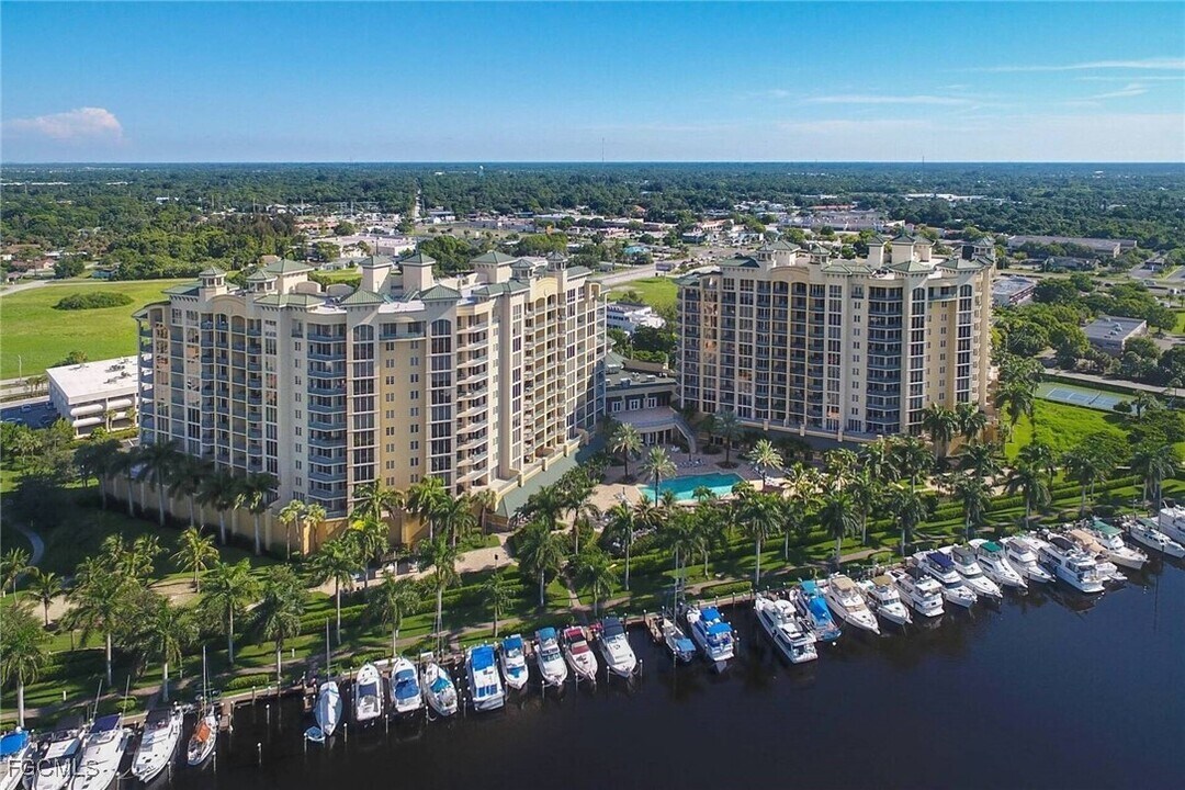 3414 Hancock Bridge Pkwy in North Fort Myers, FL - Building Photo