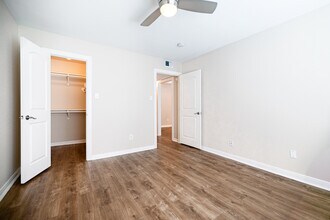 Dominion at Oak Forest in Houston, TX - Building Photo - Interior Photo