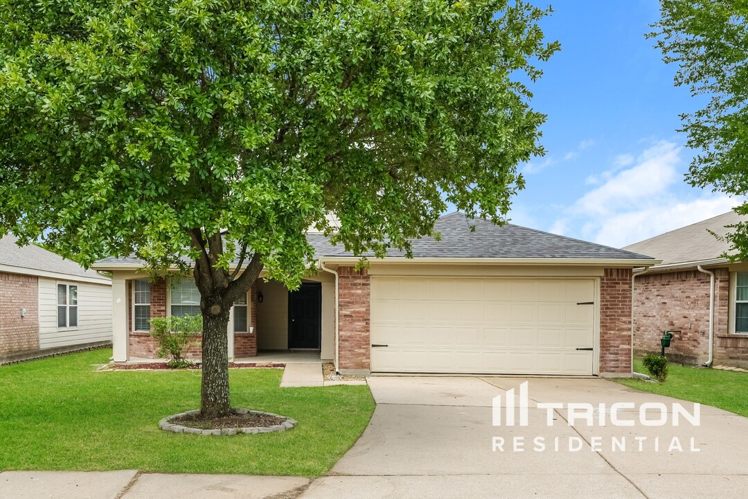 2007 Natchez Dr in Forney, TX - Building Photo