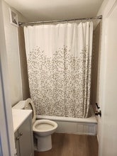 1136 W Dakota Ave in Fresno, CA - Foto de edificio - Building Photo